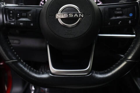 2022 Nissan Pathfinder SV