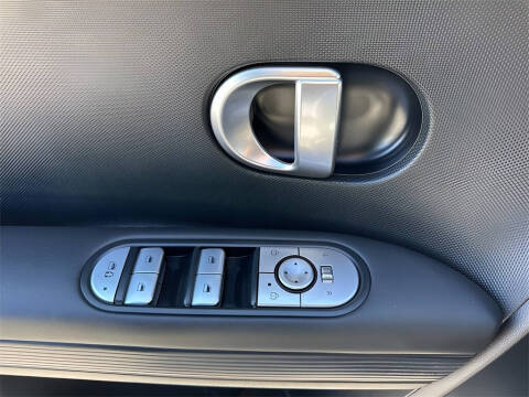 2024 Hyundai Ioniq 5 SE