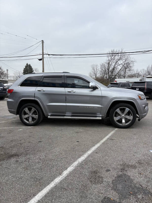 Image of 2014 Jeep Grand Cherokee Overland