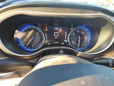 2017 Chrysler Pacifica Touring-L Plus