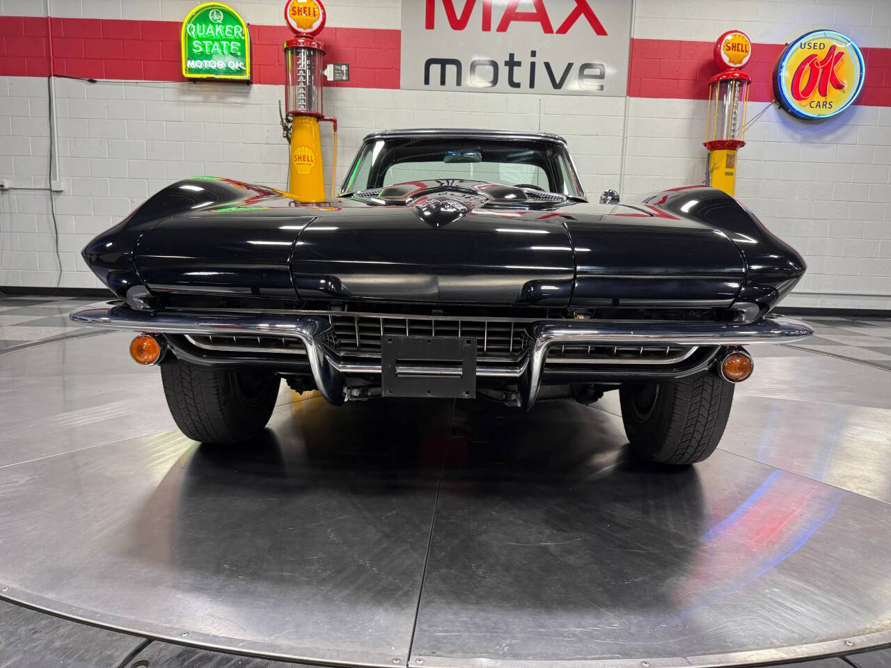 1966 Chevrolet Corvette 36