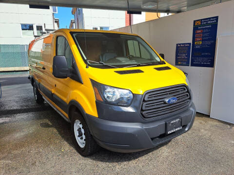 2015 Ford Transit for sale at METROPOLITAN MOTORS in Kirkland WA