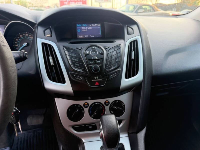 2012 Ford Focus SE