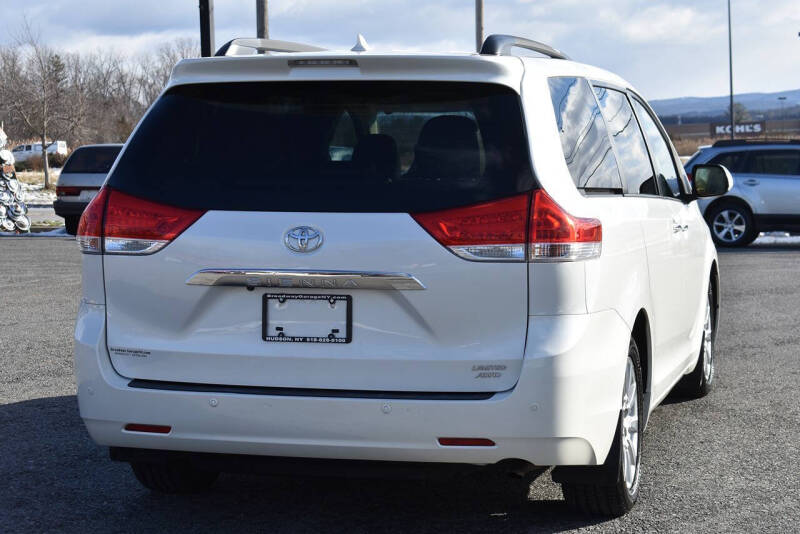 2013 Toyota Sienna Limited 7-Passenger
