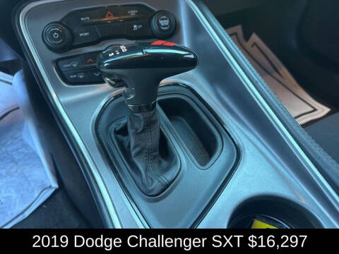 2019 Dodge Challenger SXT