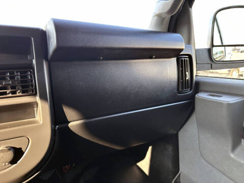 2017 Chevrolet Express 2500