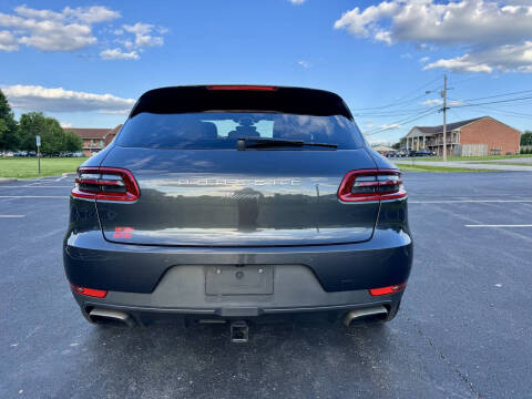 2017 Porsche Macan