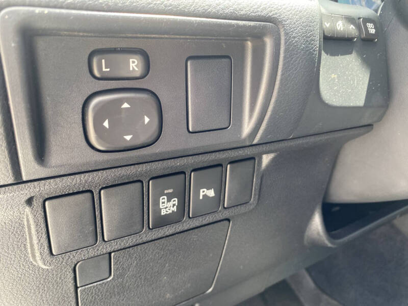 2013 Lexus ES 300h