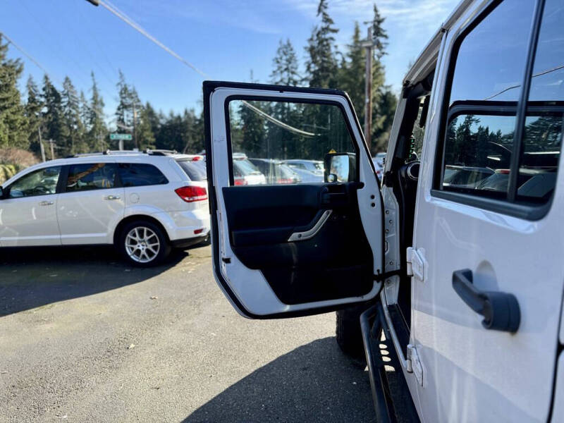 2012 Jeep Wrangler Unlimited Sahara