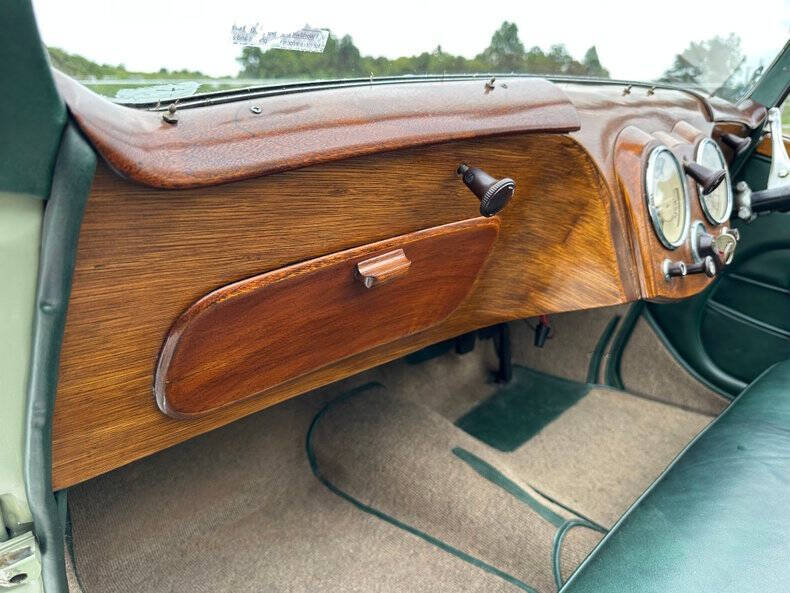 1947 Triumph 1800
