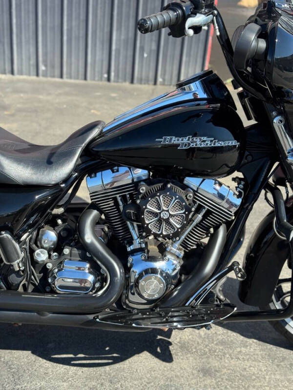 2014 Harley-Davidson Street Glide Custom