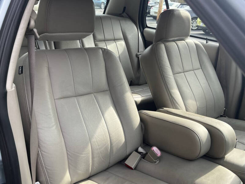 2010 Mercury Grand Marquis LS