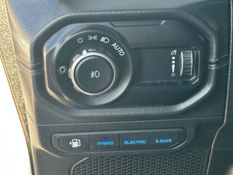 2024 Jeep Wrangler Sahara 4xe