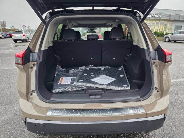 2025 Nissan Rogue SL