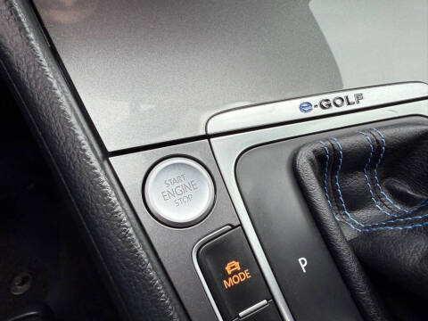 2016 Volkswagen e-Golf SE