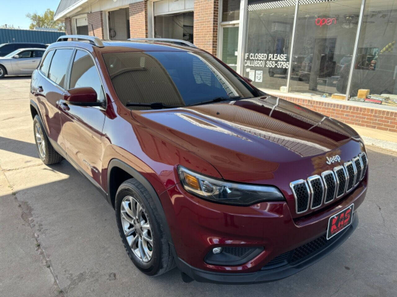 2019 Jeep Cherokee for sale at Kansas Auto Sales in Ulysses, KS