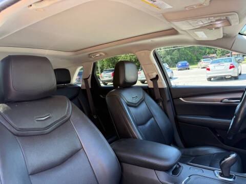 2018 Cadillac XT5 Luxury