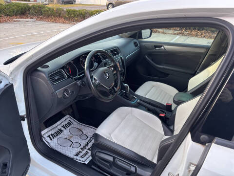 2016 Volkswagen Jetta 1.8T Sport