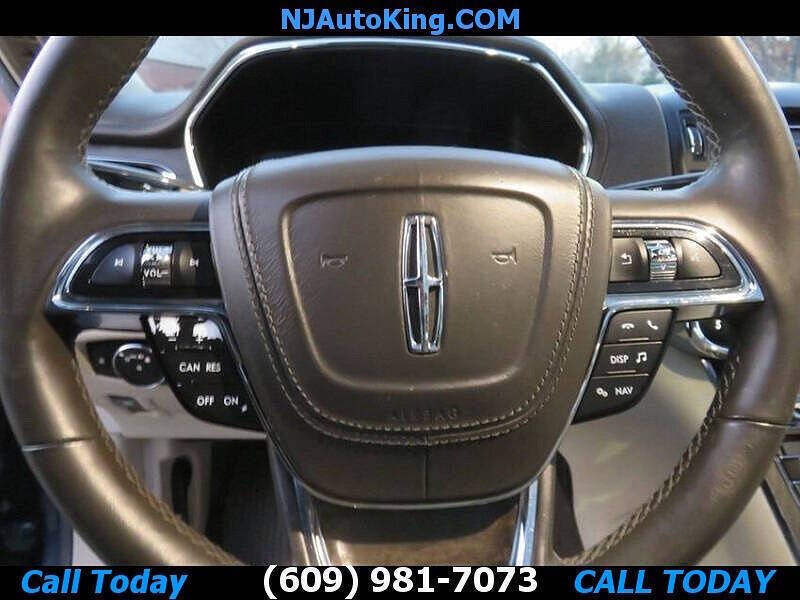 2018 Lincoln Continental Select