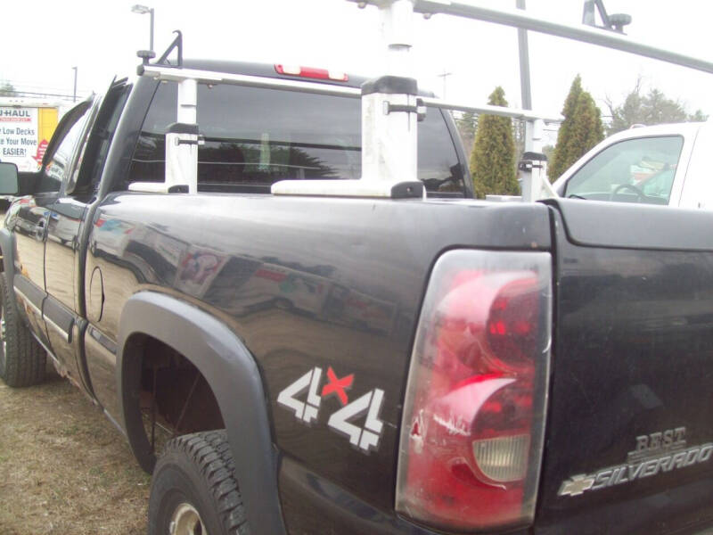 2005 Chevrolet Silverado 2500HD LS's photo