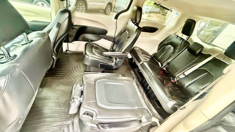 2018 Chrysler Pacifica Touring L