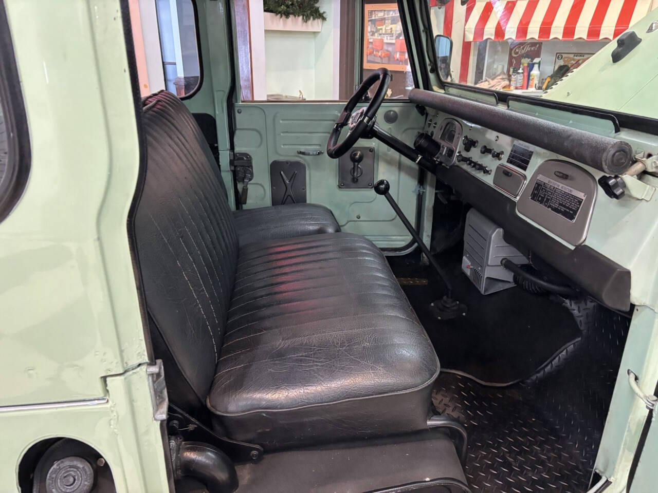 1970 Toyota Land Cruiser 28