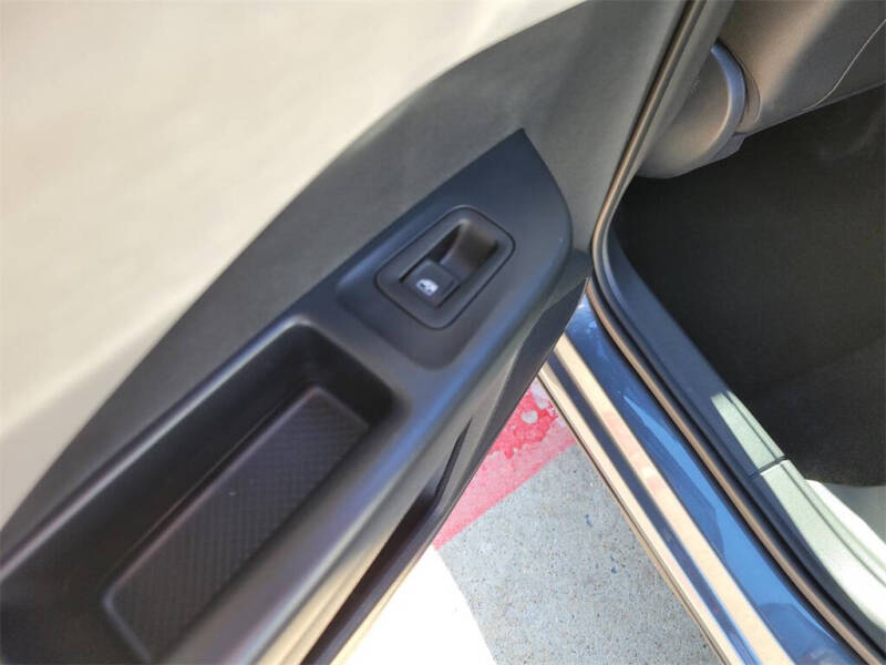 2025 Volkswagen Taos SEL 4Motion