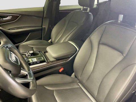 2021 Audi Q8 quattro Premium Plus 55 TFSI