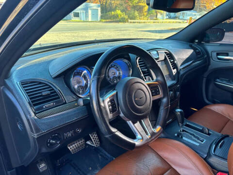 2014 Chrysler 300 SRT8