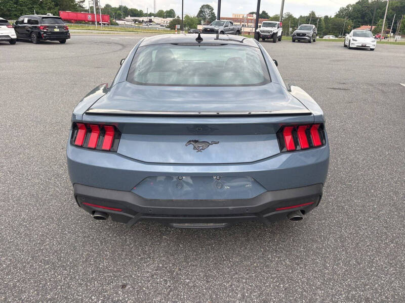 2025 Ford Mustang EcoBoost
