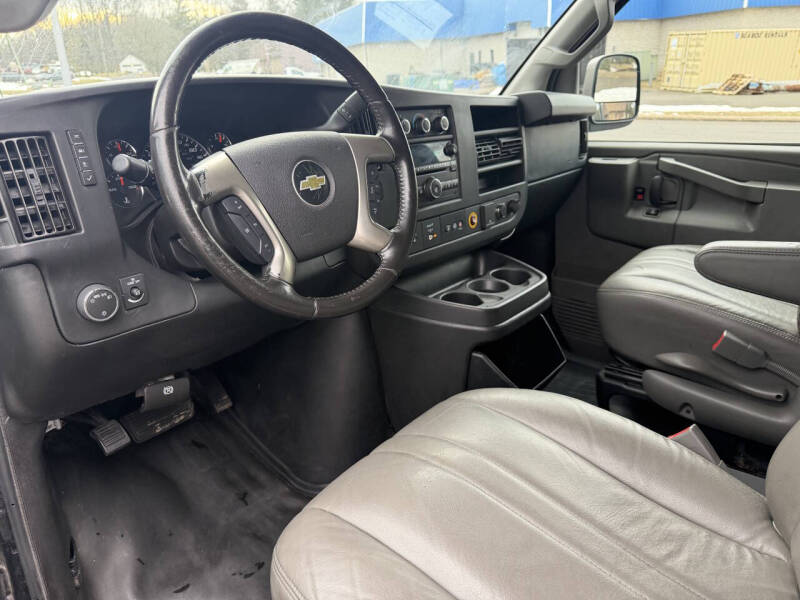 2016 Chevrolet Express 2500