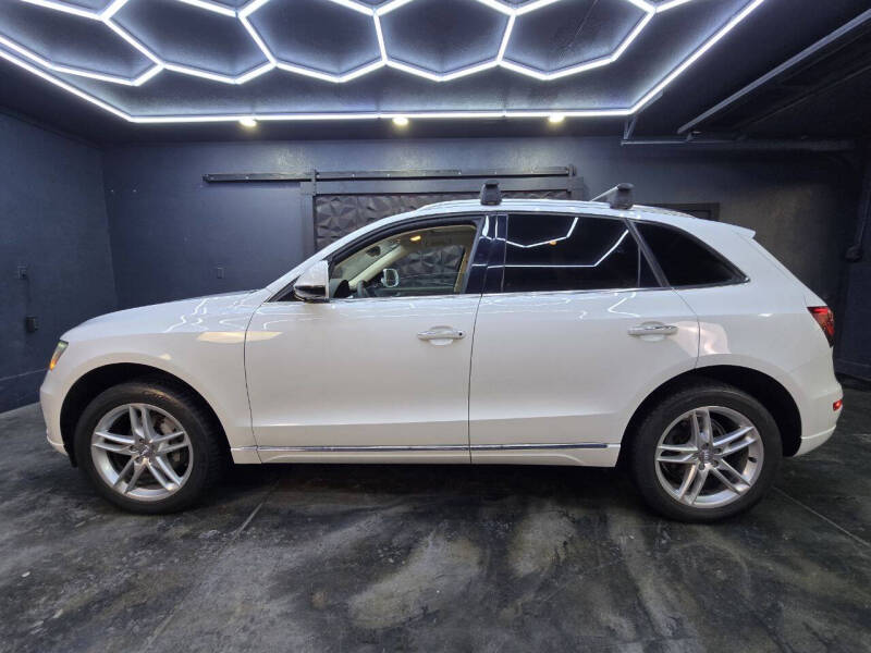 2016 Audi Q5 2.0T quattro Premium Plus
