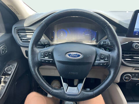 2020 Ford Escape Titanium