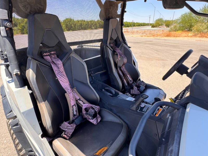 2013 Can-Am Commander