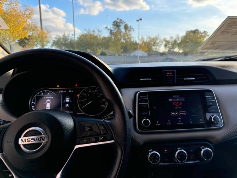 2020 Nissan Versa SV