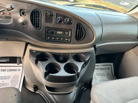 2008 Ford E-Series E-250