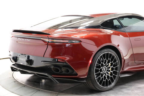 2023 Aston Martin DBS