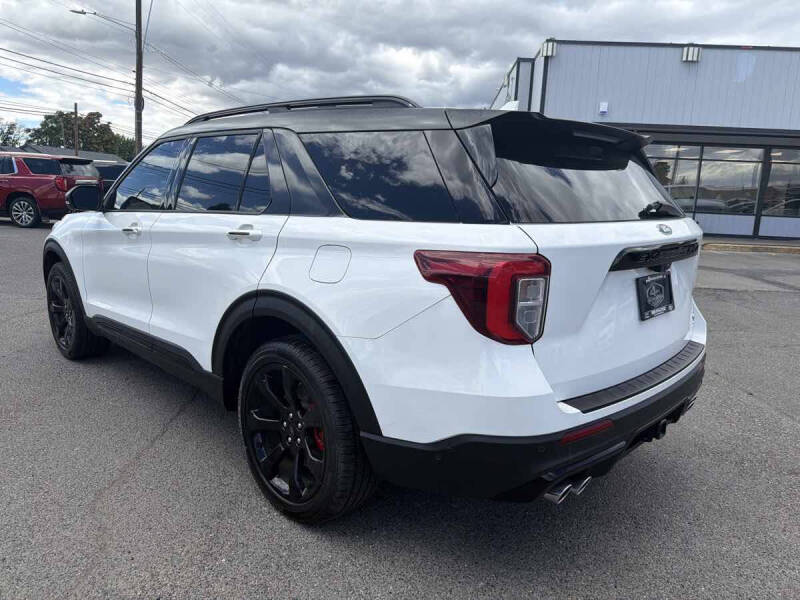 2020 Ford Explorer ST