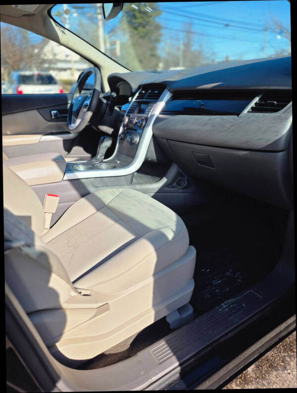 2014 Ford Edge SE