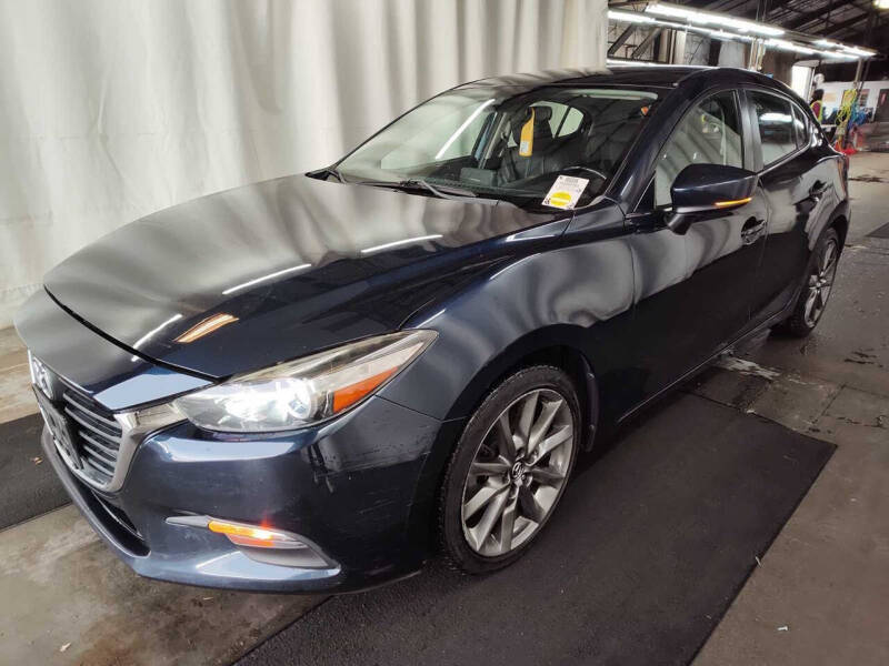 2018 Mazda MAZDA3 Touring