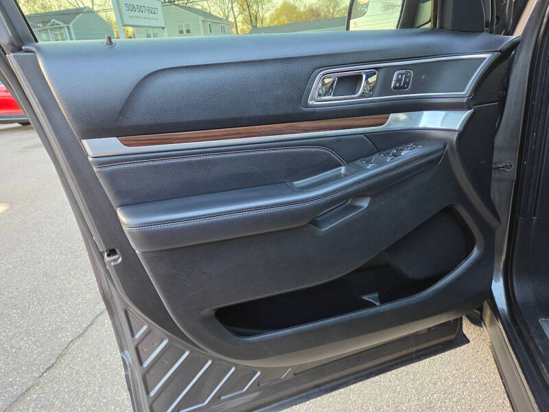 2017 Ford Explorer Limited