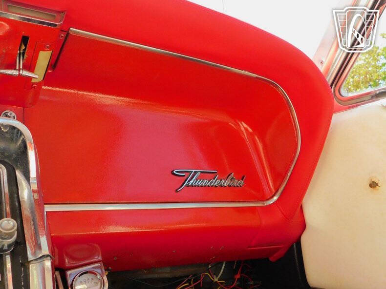 1965 Ford Thunderbird