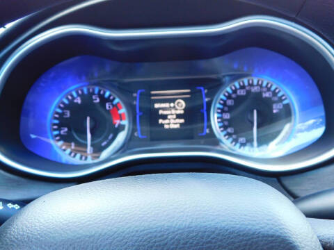 2015 Chrysler 200 LX