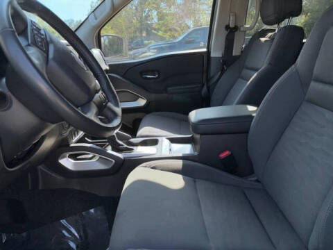 2024 Nissan Frontier SV