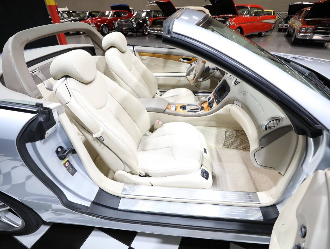 2007 Mercedes-Benz SL-Class 33