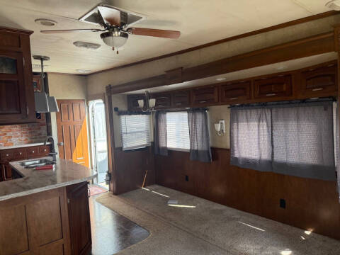 2013 KZ Stoneridge 36' 5th wheel 4 slides