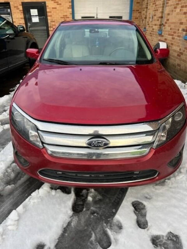 2012 Ford Fusion for sale at PLATINUM AUTO SALES in Dearborn MI