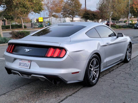2016 Ford Mustang EcoBoost Premium