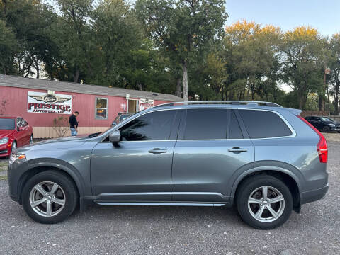2017 Volvo XC90 T5 Momentum