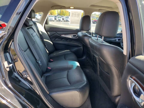 2014 Infiniti Q70 3.7